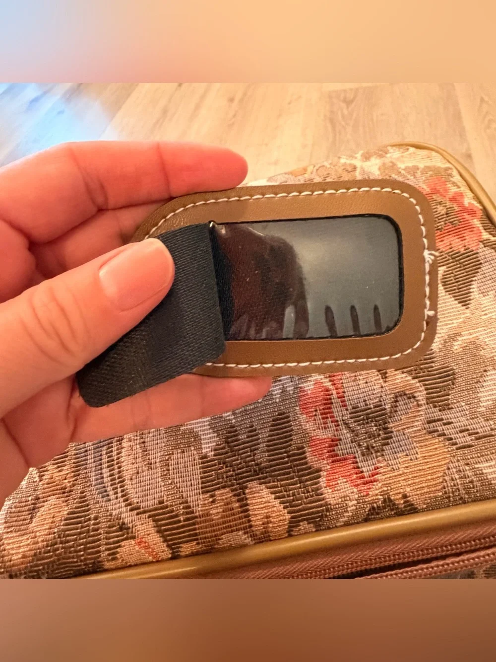 ✨ VINTAGE 1980s Leisure Tapestry Train Case / Makeup Bag ✨